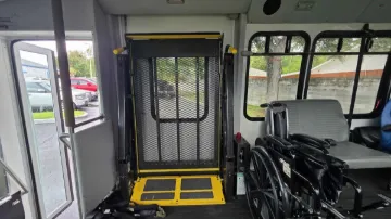 Picture of 2009 Ford E450 ADA Shuttle Bus
