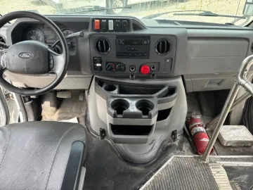 Picture of 2019 Ford E-450 Shuttle Bus