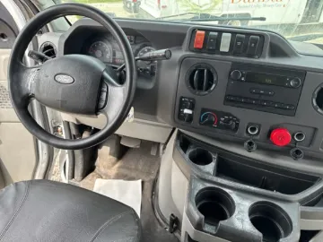 Picture of 2019 Ford E-450 Shuttle Bus