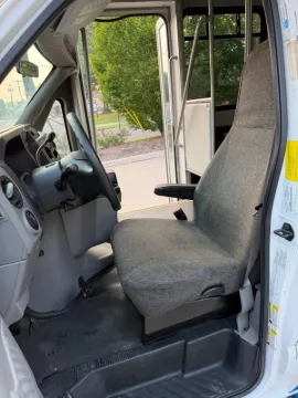 Picture of 2013 Ford E350 Starcraft ADA Shuttle Bus