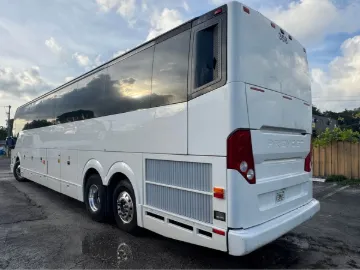 Picture of 2015 Prevost H3-45 Coach Bus