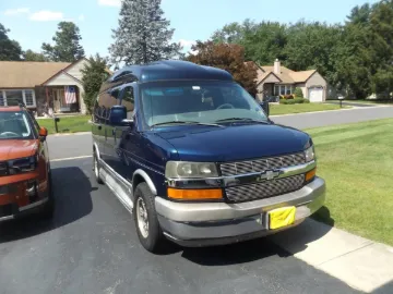Picture of 2003 Chevrolet 1500 Express Passenger Van