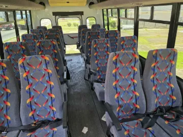 Picture of 2004 Chevrolet Express Girardin Shuttle Bus