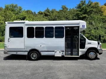 Picture of 2015 Ford E-450 ADA Shuttle Bus