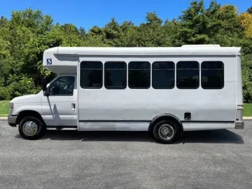 Picture of 2015 Ford E-450 ADA Shuttle Bus