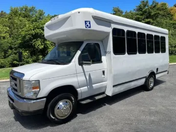 Picture of 2015 Ford E-450 ADA Shuttle Bus