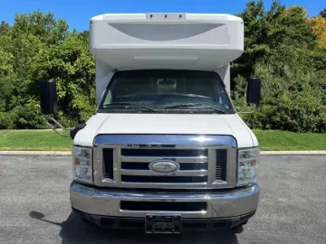 Picture of 2015 Ford E-450 ADA Shuttle Bus
