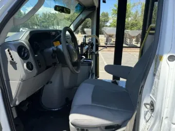 Picture of 2015 Ford E-450 ADA Shuttle Bus