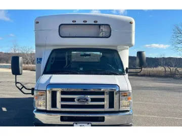 Picture of 2016 Ford E450 Winnebago Shuttle Bus ADA