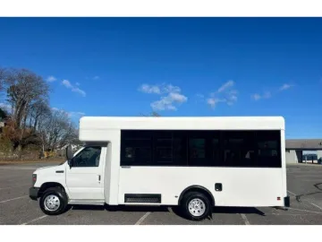 Picture of 2016 Ford E450 Winnebago Shuttle Bus ADA