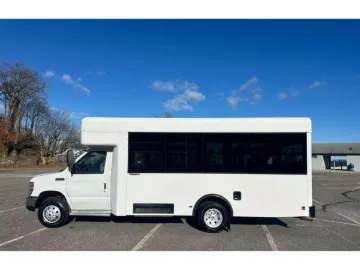 Picture of 2016 Ford E450 Winnebago Shuttle Bus ADA