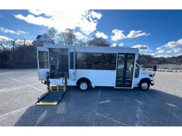 Picture of 2016 Ford E450 Winnebago Shuttle Bus ADA