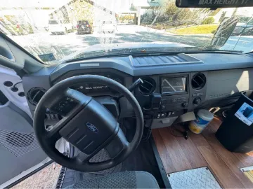 Picture of 2015 F550 Starcraft Xl Shuttle Bus
