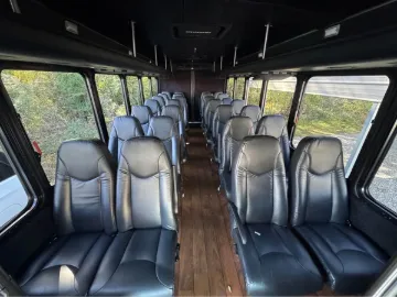 Picture of 2015 F550 Starcraft Xl Shuttle Bus
