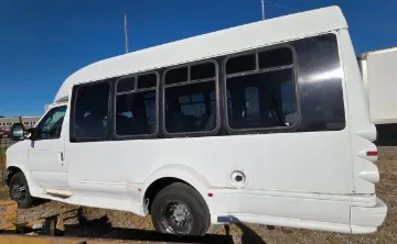 Picture of 2004 Ford E-350 Super Duty Shuttle Bus ADA
