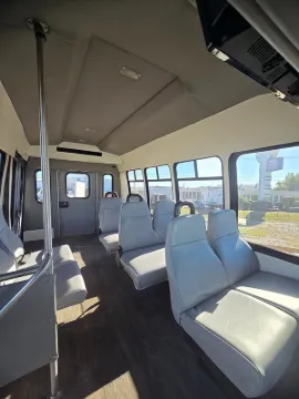 Picture of 2004 Ford E-350 Super Duty Shuttle Bus ADA