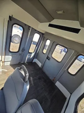 Picture of 2004 Ford E-350 Super Duty Shuttle Bus ADA