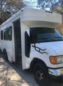 Picture of 2005 Ford E3 ADA Shuttle Bus