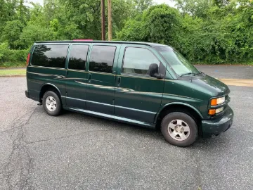 Picture of 2002 Chevrolet Express 1500 Passenger Van