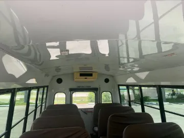 Picture of 2005 Chevrolet Express Girardin Shuttle Bus