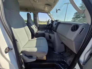 Picture of 2011 Ford E350 Xlt Extended Passenger Van