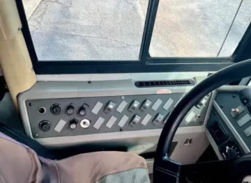 Picture of 2003 Thomas Mid Size Bus