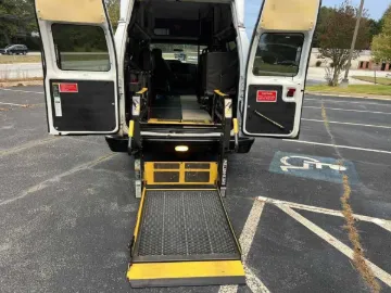 Picture of 2011 Econoline E350 Shuttle Bus