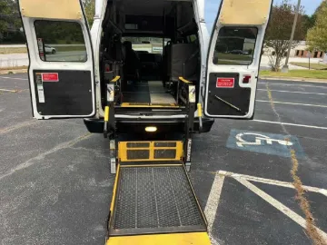 Picture of 2011 Econoline E350 Shuttle Bus