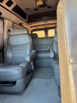 Picture of 2005 Ford E150 Passenger Van