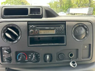 Picture of 2018 E-350 Super Duty Shuttle Bus