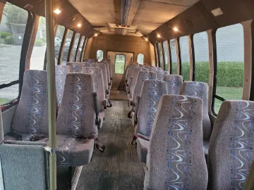 Picture of 1997 E350 Super Duty Cutaway Shuttle Bus