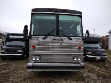 Picture of 1982 MCI M9 Coach Bus