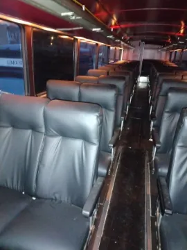 Picture of 1982 MCI M9 Coach Bus