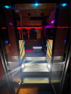 Picture of 2011 Freightliner Trolley Bus