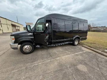 Picture of 2011 Ford E350 Turtle Top Shuttle Bus
