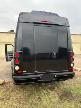 Picture of 2011 Ford E350 Turtle Top Shuttle Bus