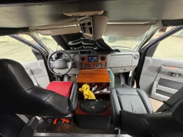 Picture of 2011 Ford E350 Turtle Top Shuttle Bus