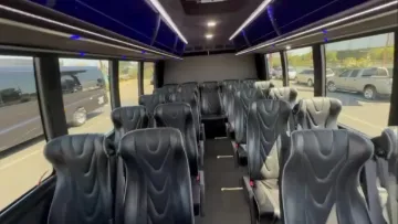 Picture of 2017 Ford F550 Executive Shuttle Bus