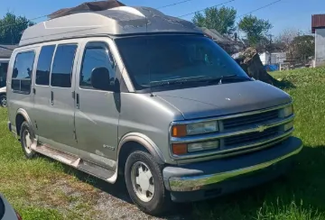 Picture of 2002 Chevrolet Express 1500 Passenger Van