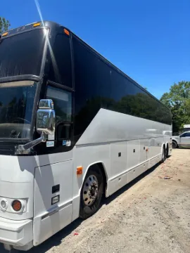 Picture of 2002 Prevost H3-45 Coach Bus