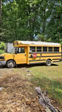 Picture of 2003 Savana Cutaway School Bus