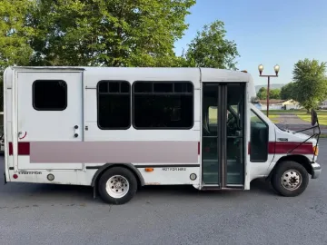 Picture of 2002 E350 Cargo Bus Shuttle Bus