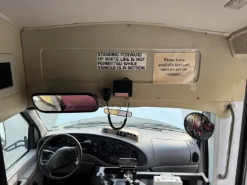 Picture of 2002 E350 Cargo Bus Shuttle Bus