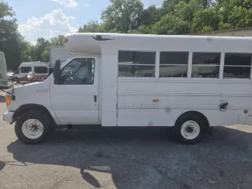 Picture of 2006 Daycare Shuttle Bus