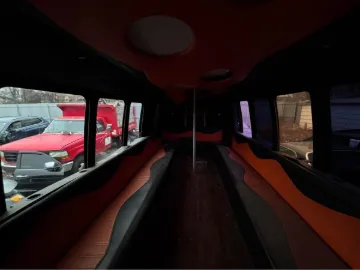 Picture of 2004 F550 Shuttle Bus Limo & Party Bus