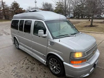 Picture of 2013 Chevrolet Express 1500 Passenger Van