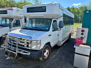 Picture of 2016 Ford E-450 Shuttle Bus ADA