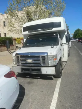 Picture of 2010 E450 Shuttle Bus
