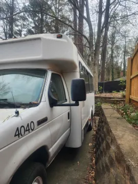 Picture of 2016 Ford E450 Glaval ADA Shuttle Bus