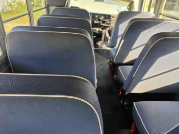Picture of 2005 Express 3500 Passenger Bus Shuttle Bus